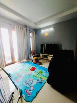 BÁN NHÀ Phú Xuân 6.5 Tỷ BÁN NHÀ 4 TẦNG - XE HƠI NGỦ NHÀ- 73m2 - 5 PN. Chỉ 6.5 Tỷ.