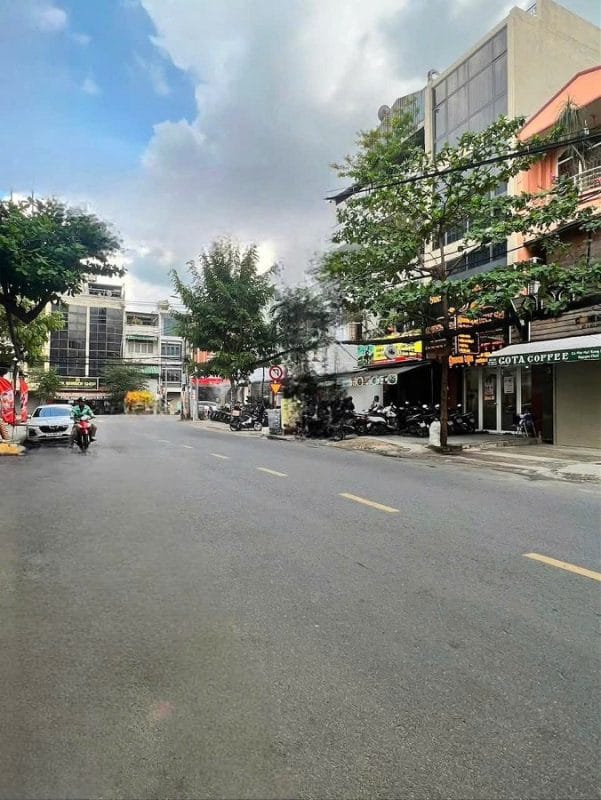 Bán Nhà Mặt Tiền ĐƯờng Bùi Đình Túy.