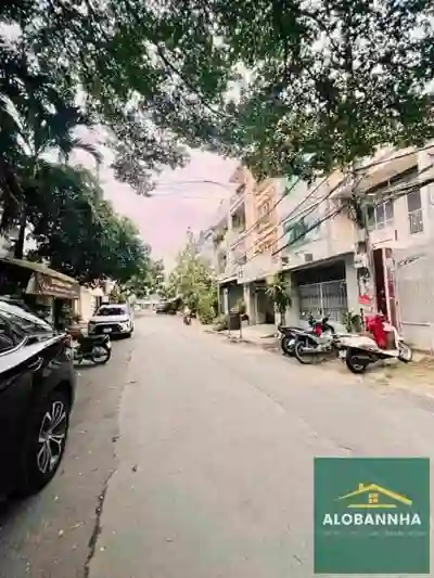 Nhà HXH Chu Văn An 66m² Giá 10,8 Tỷ – mặt tiền